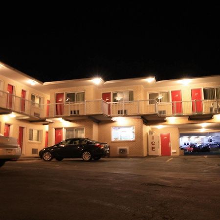 Lake City Motel Дартмут Экстерьер фото
